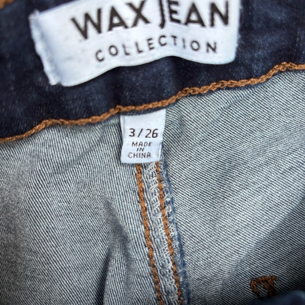 Wax Jean Dark Wash Flare Wide Leg Jeans with Frayed Hem Size 3/26 - Picture 5 of 7